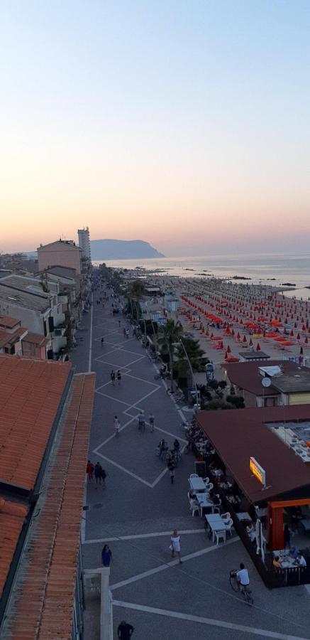 Villetta Del Conero Porto Recanati Exterior photo